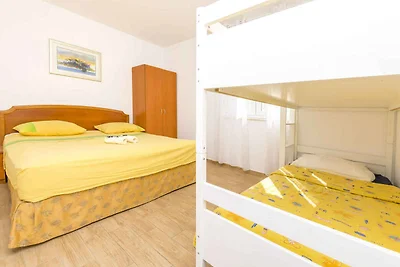 Komfortable Ferienwohnung Šimun mit Meerblick