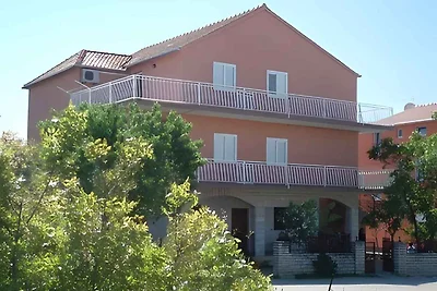 Ferienwohnung mit Klimaanlage und Balkon
