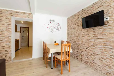 Ferienwohnung mit Terrasse und Klimaanlage