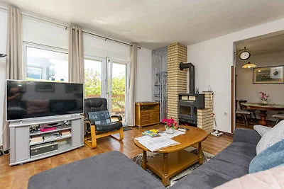 Ferienwohnung mit Terrasse und Grill