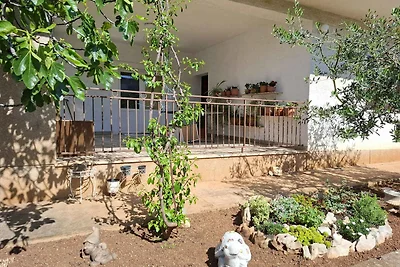 Komfortables Ferienhaus Flower Terrace mit Te