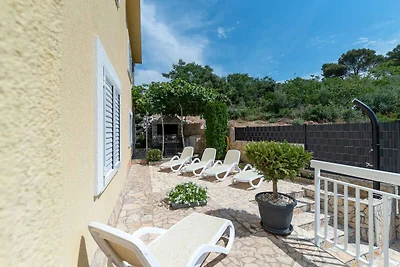 Komfortable Ferienwohnung Kapetan in Trogir m