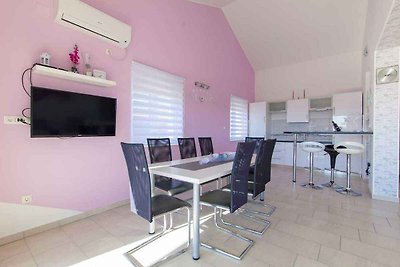 Ferienhaus mit Pool