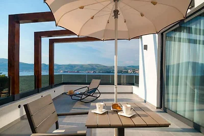 FerienHaus Schöne Luxusvilla mit Blick auf da