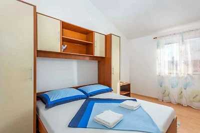 Ferienwohnung mit Klimaanlage und Balkon