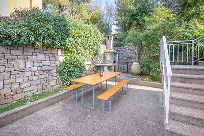 Ferienwohnung Rubesa Ruhig am Meer, umgeben v