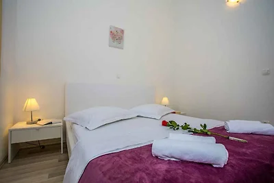 Modernes Apartment für 4 Personen, nur 250 m 