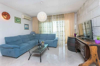 Ferienwohnung mit Balkon und Meerblick