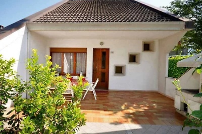 Ferienwohnung mit Klimaanlage und Terrasse