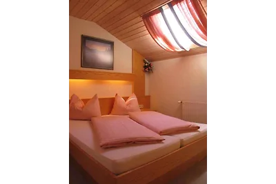 Ferienwohnung mit Pool und Sauna im Haus