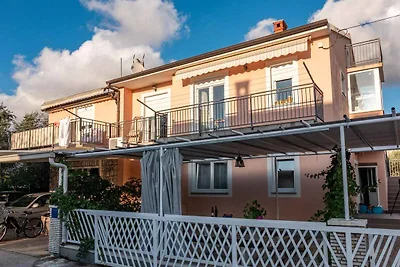 Ferienwohnung mit gemütlicher Terrasse und