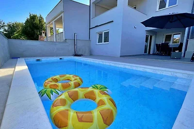 Ferienwohnung mit Klimaanlage und Pool