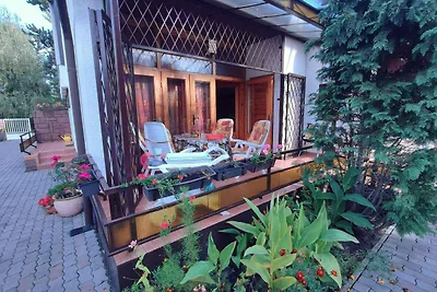 Ferienhaus mit grossem, gepflegtem Garten