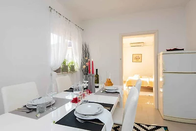 Ferienwohnung mit Balkon und Grill