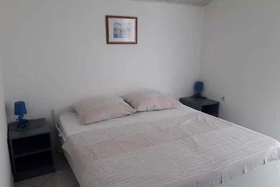 Ferienwohnung 100 m von Strand entfernt