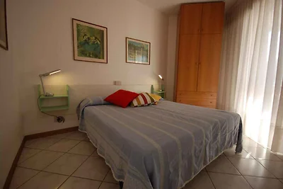 Ferienwohnung mit Klimaanlage und Balkon