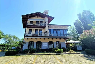 Studio mit Balkon und Klimaanlage