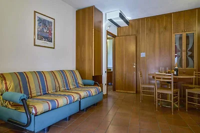 Villa mit Klimaanlage, Pool und Terrasse