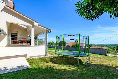 Villa mit Pool und Klimaanlage