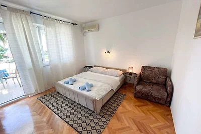 Ferienwohnung mit Balkon und Klimaanlage