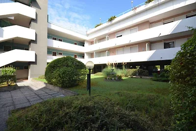 Ferienwohnung mit Klimaanlage, Balkon und