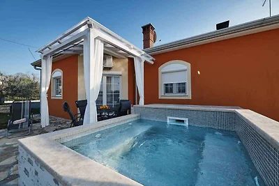 Ferienhaus mit Klimaanlage, Terrasse und
