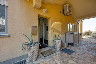 Ferienwohnung mit Klimaanlage und Pool