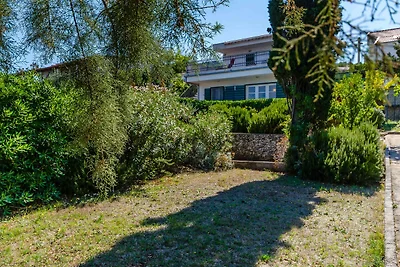 Ferienwohnung mit Klimaanlage und Terrasse, d