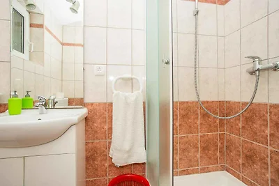 Apartment mit 1 Schlafzimmer, Meerblick und G