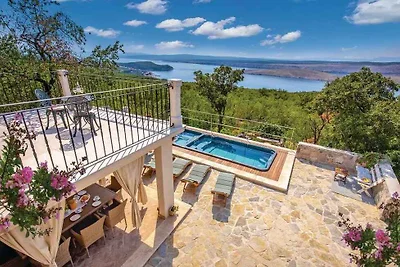 FerienHaus Mit Pool und herrlichem Meerblick