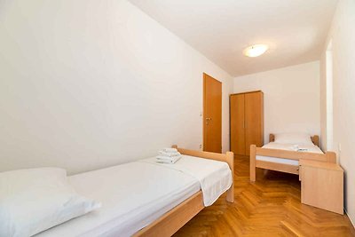 Ferienwohnung mit Balkon 300 m vom Strand