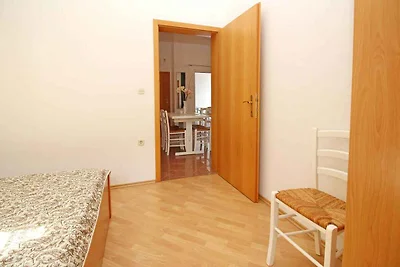 Ferienwohnung mit Klimaanlage und Balkon
