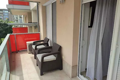 Studio mit Klimaanlage und Parkplatz direkt a