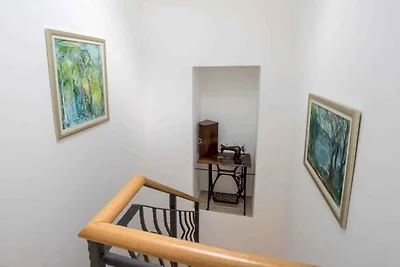 Ferienhaus mit Pool, modern eingerichtet