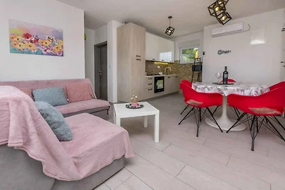 Gemütliche Ferienwohnung Cvita mit Meerblick 