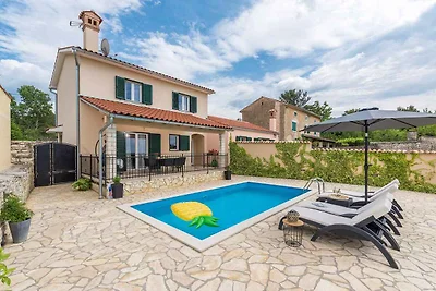 Villa mit Pool