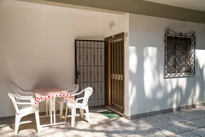 Bungalow 80 m vom Strand mitten im Pinienhain