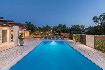 FerienHaus mit Pool