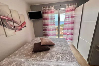 Ferienwohnung mit Balkon und Klimaanlage
