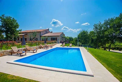 Ferienwohnung mit Klimaanlage und Pool