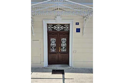 Ferienwohnung in charmanter Altbauvilla im Ze
