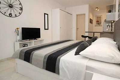 Ferienwohnung mit Terrasse und Klimaanlage