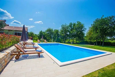 Ferienwohnung mit Klimaanlage und Pool