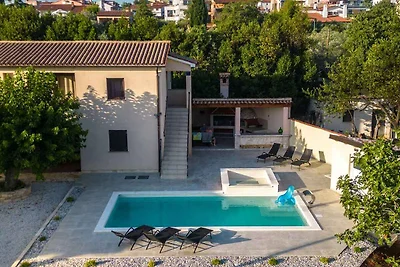 Ferienhaus mit Pool