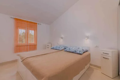 Ferienwohnung mit Klimaanlage und Grill, umge