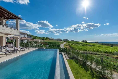 Villa mit Klimaanlage und Pool