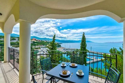Appartamento Vacanza con famiglia Novi Vinodolski