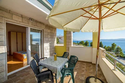 Ferienwohnung mit Pool und Meerblick