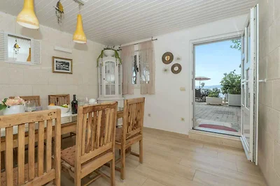 Ferienhaus am Meer mit Terrasse