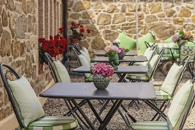 Ferienwohnung mit Pool und Balkon